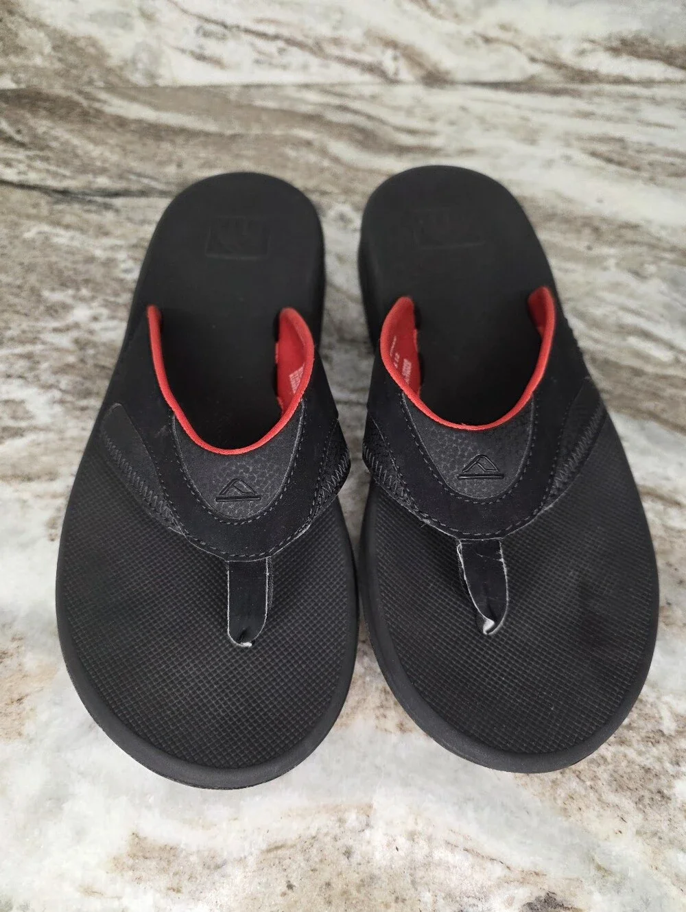 REEF Fanning Bottle Opener Flip Flops BLACK / Red Size 12